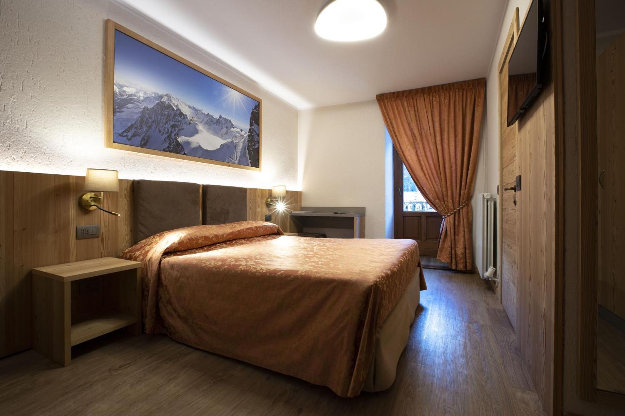 Hotel Des Glaciers 쿠르마예 외부 사진